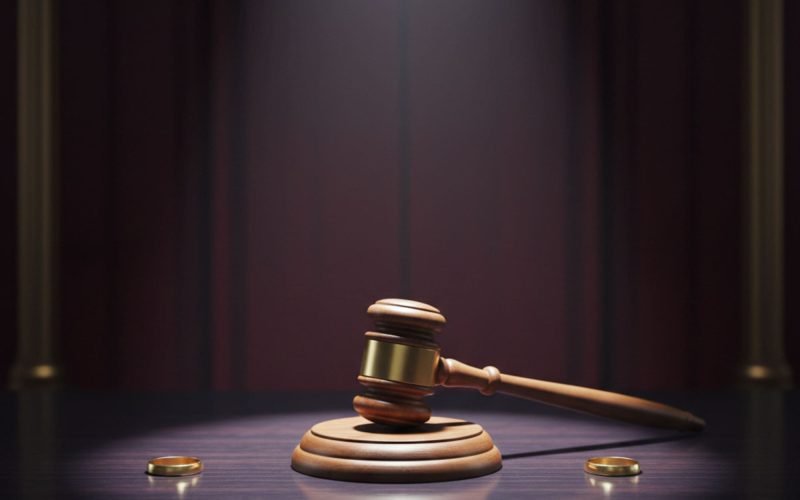 divorce lawyer in greater noida